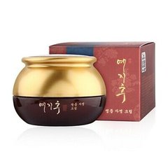 Омолоджуючий крем з екстрактом червоного женьшеню Yezihu Red Ginseng Cream